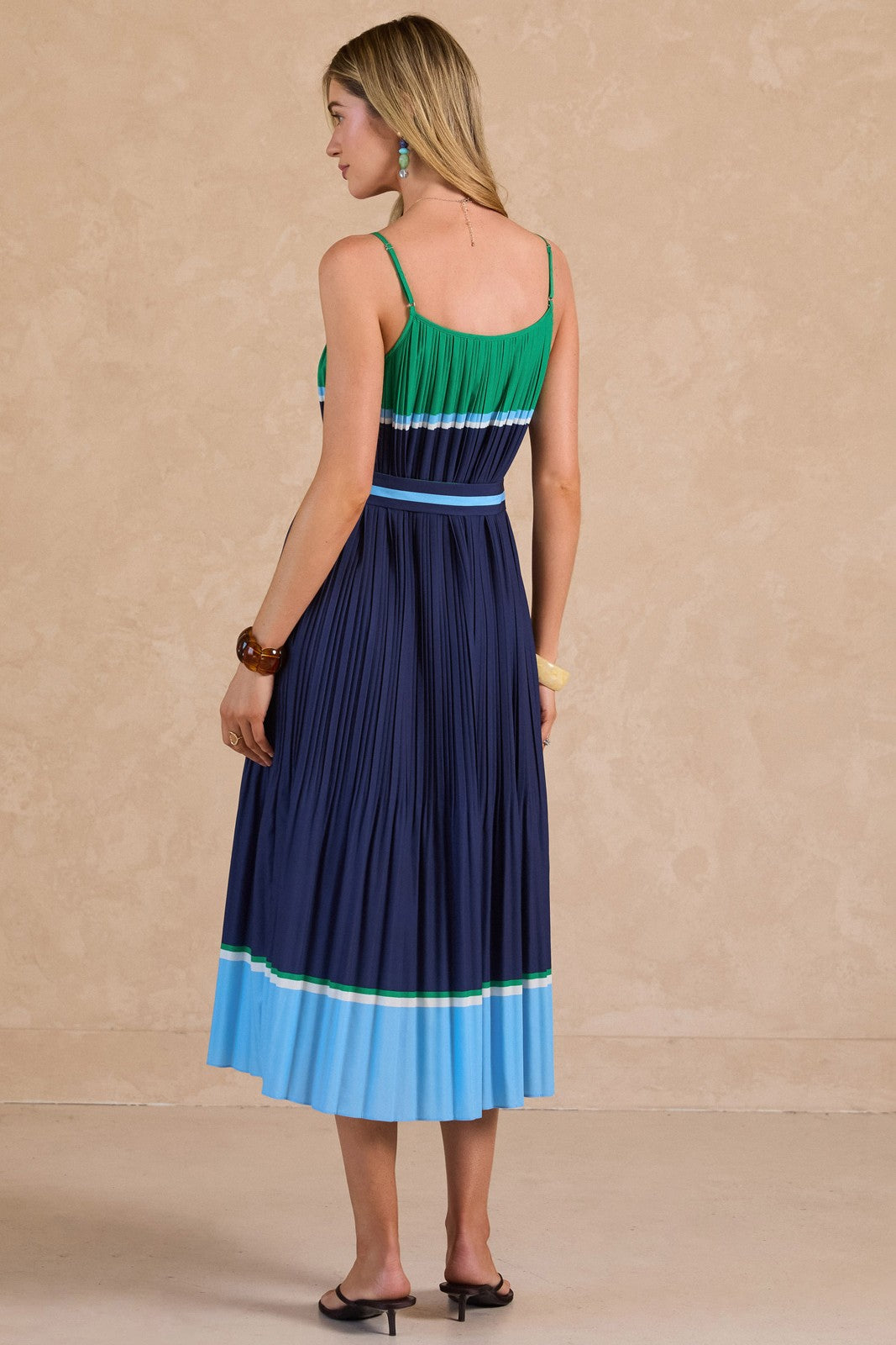 Color Block Pleated Sleeveless Maxi Dress