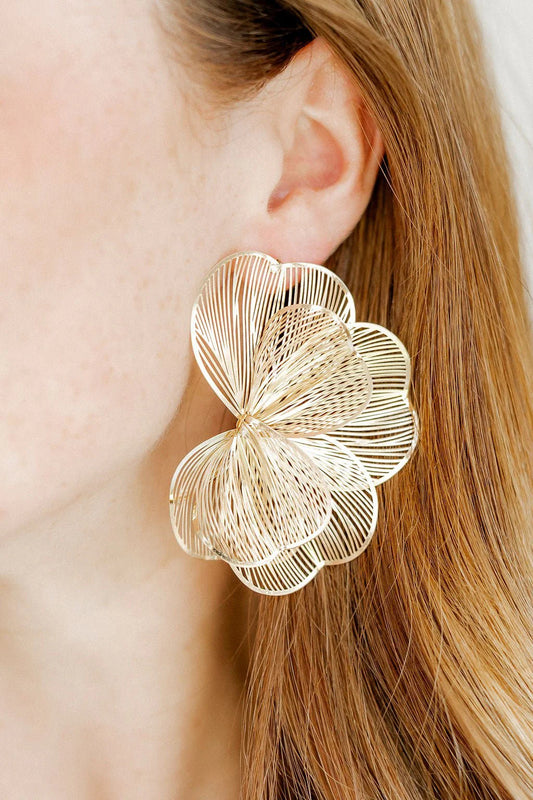Amanda Flower Earrings Gold