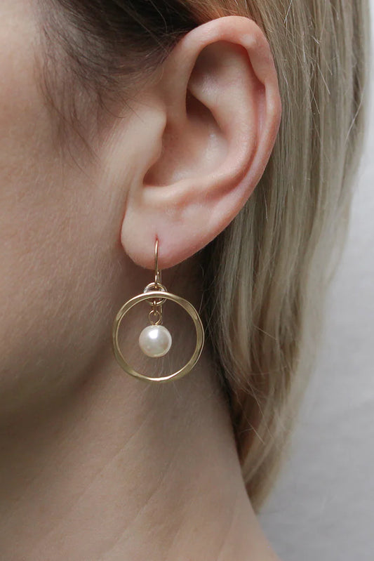 Medium Ring with Pearl Earring