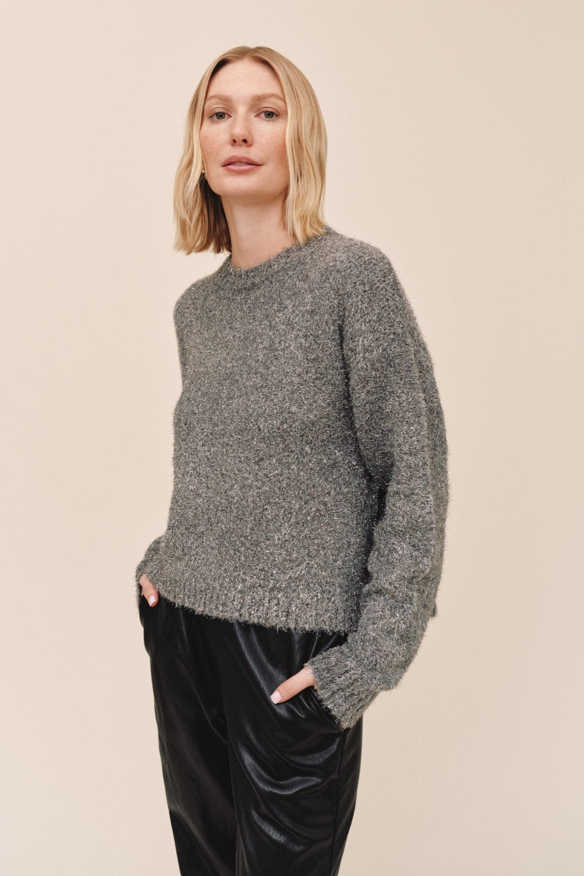 B4596-H24-300 - SLOUCHY SWEATER