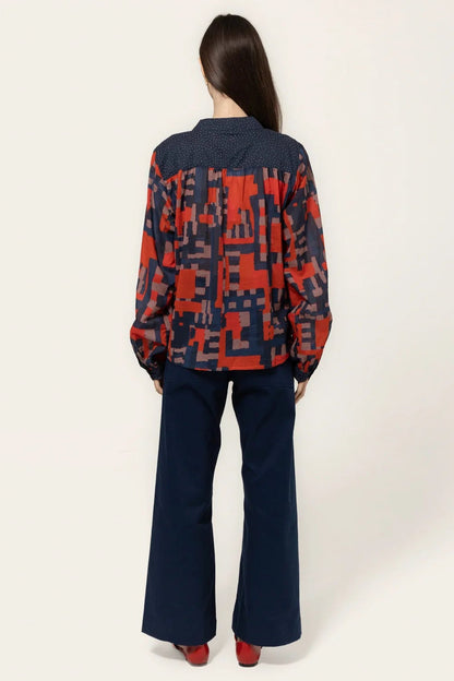 Isla Abstract Print Pullover Top