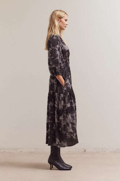 3/4 Sleeve Tiered Midi Dress