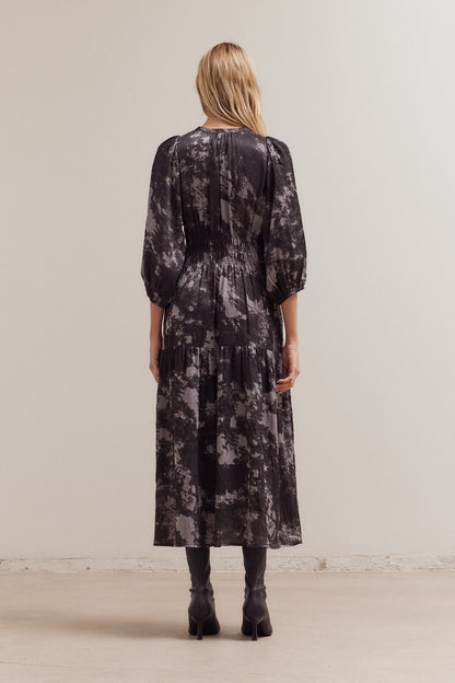 3/4 Sleeve Tiered Midi Dress