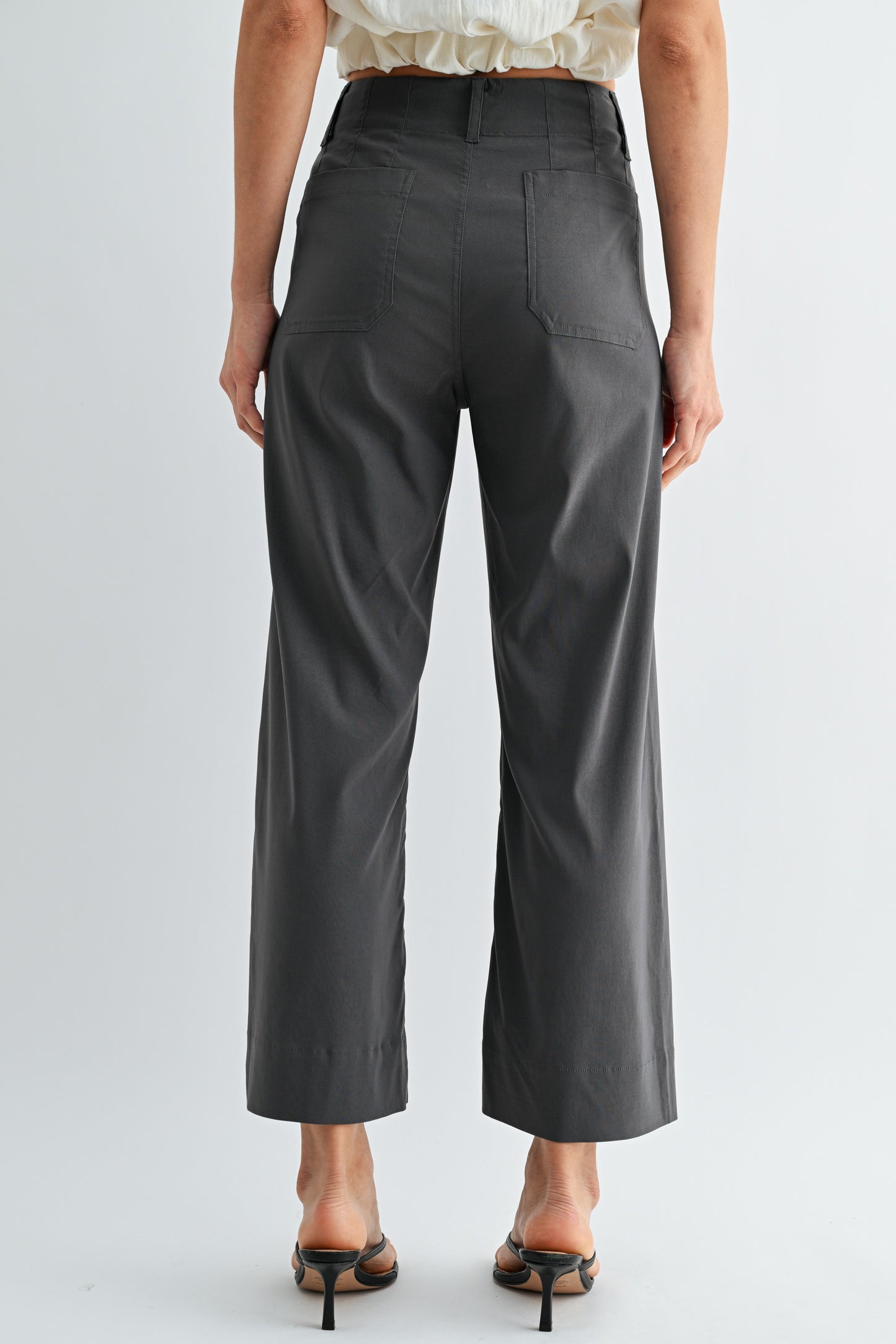 Patch Pocket Cropped Pants