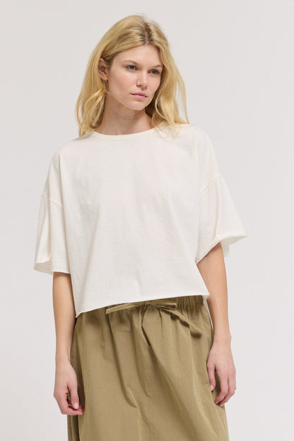 Loose Sleeve Boxy Tee