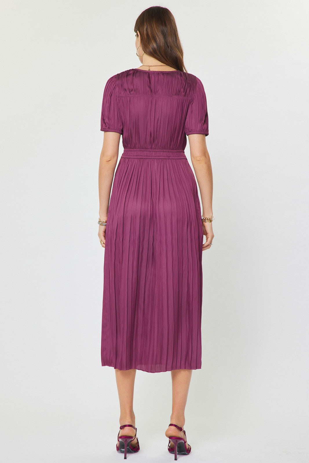 Pleated V-Neck Short Sleeve Midi Dress