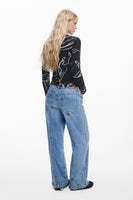 Vase Silhouettes Top