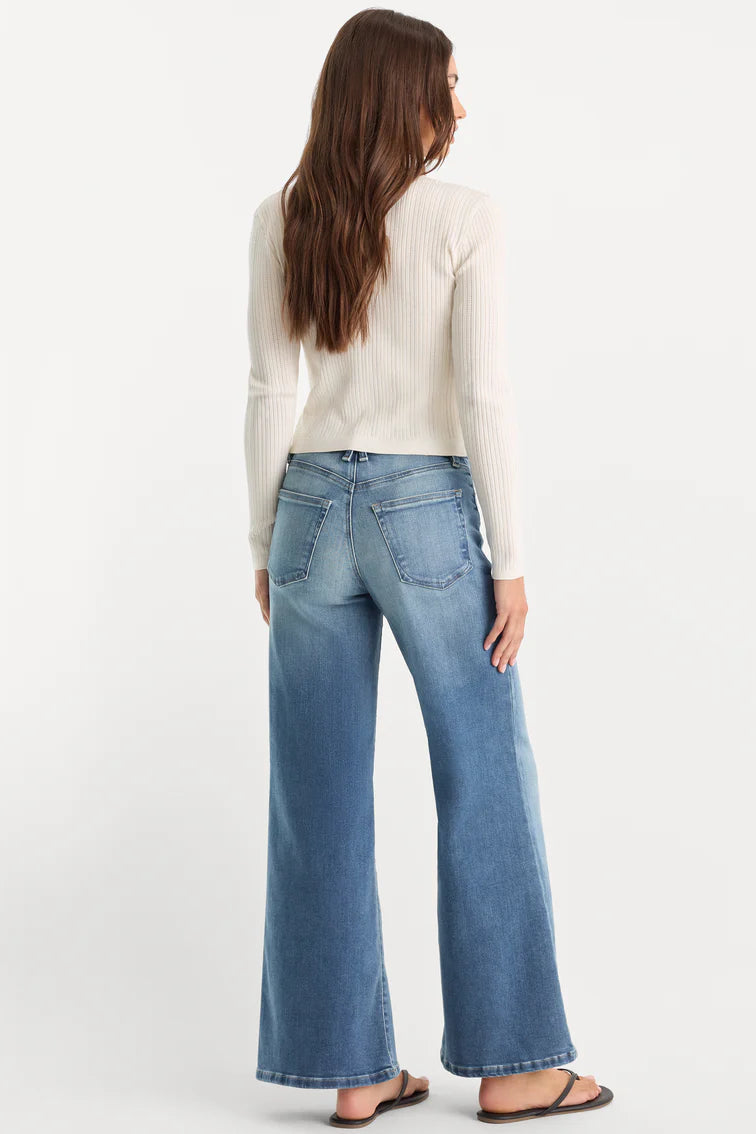 Soft Tech Good Waist Palazzo Ankle Jeans