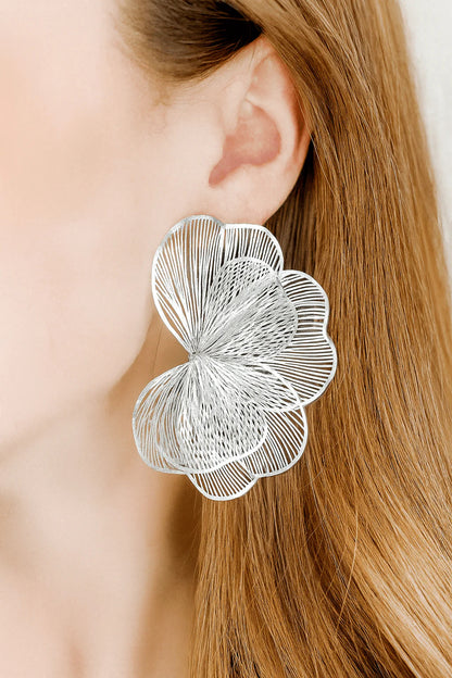 Amanda Flower Earrings Silver