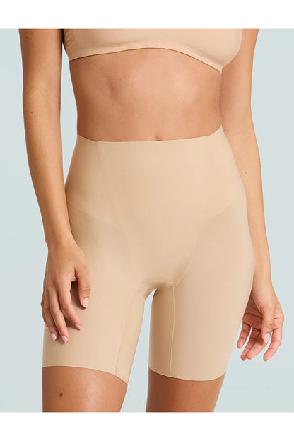 Zone Smoothing Short Beige