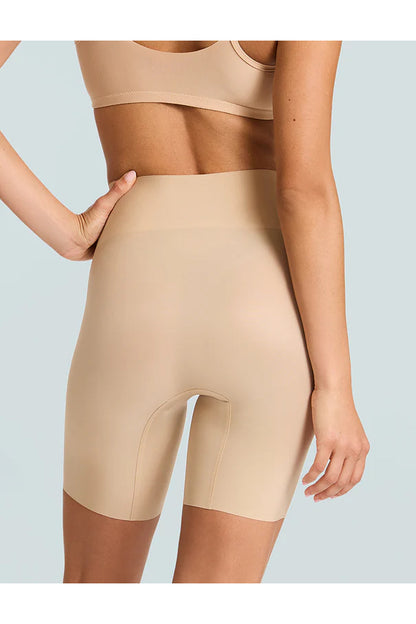 Zone Smoothing Short Beige