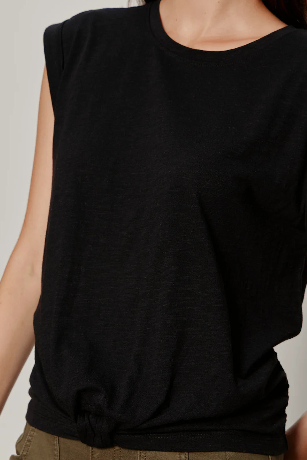 Knotted Muscle Tee Black