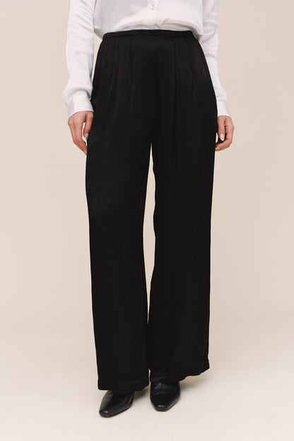 B3769-L72-302 - TRIPLE PLEATED WIDE LEG