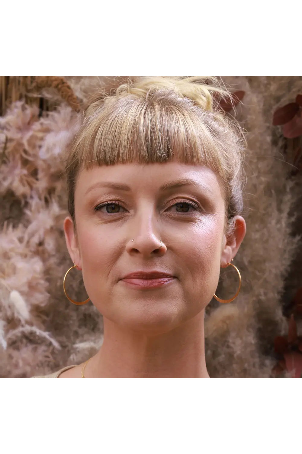 1.5" Hammered Hoops Gold