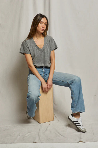 Hendrix Boxy V-Neck Tee Heather Grey