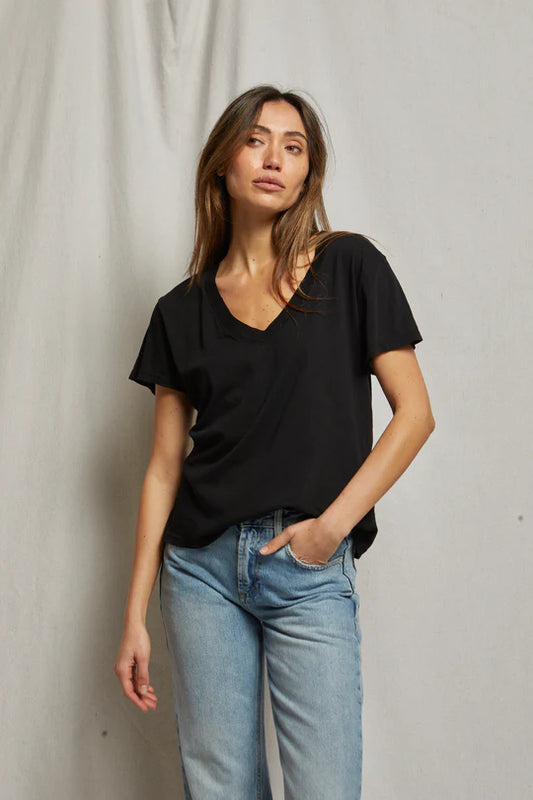 Hendrix Boxy V-Neck Tee True Black