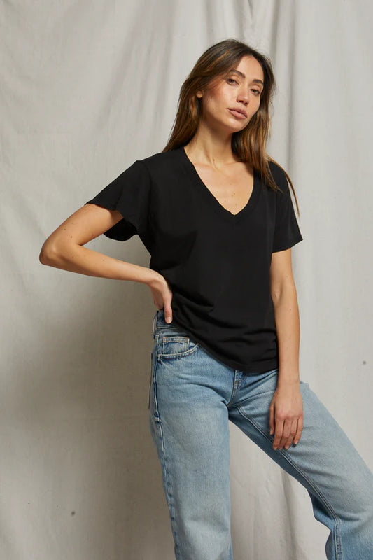 Hendrix Boxy V-Neck Tee True Black
