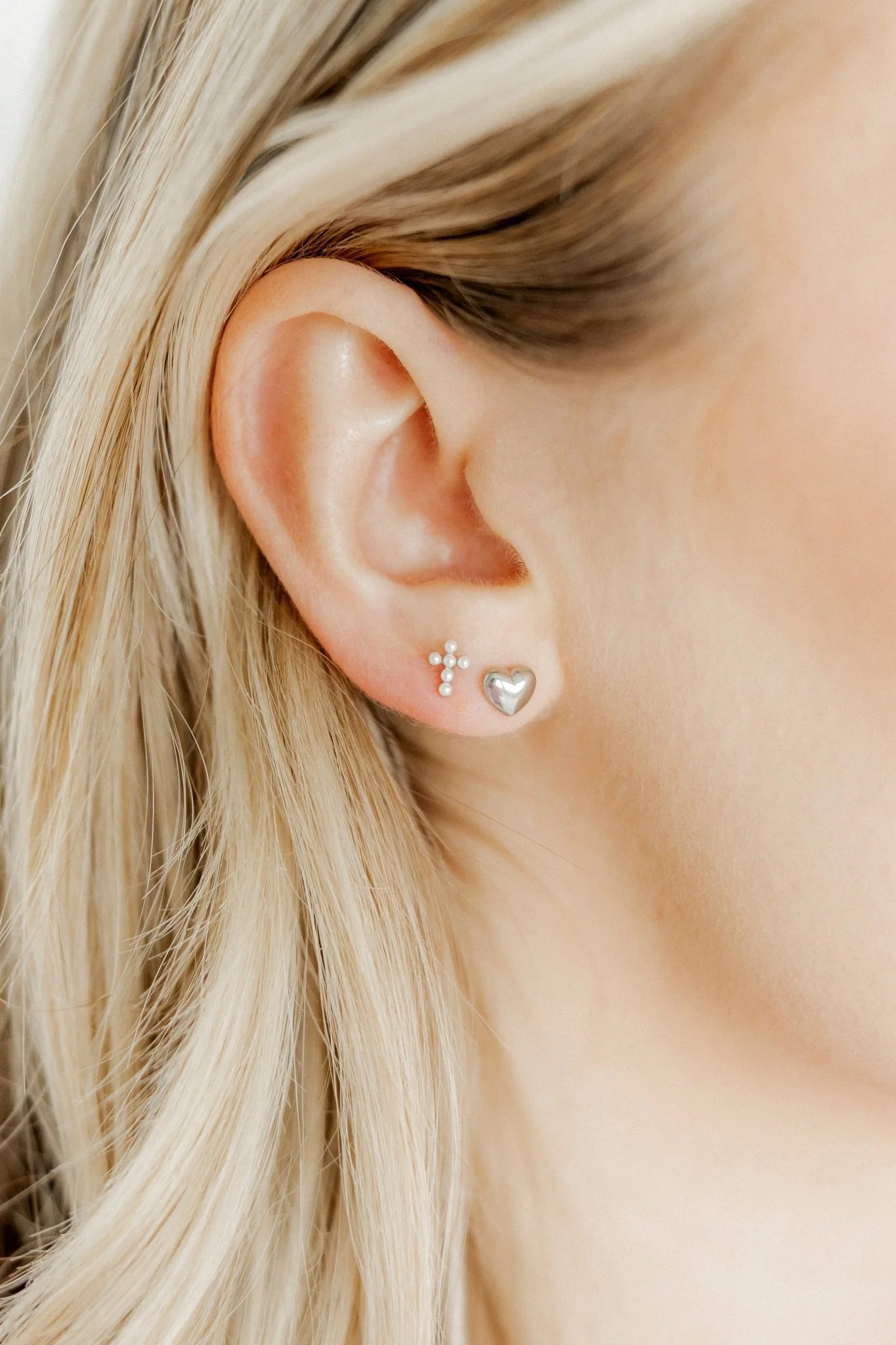 Hadley Screwback Studs Silver
