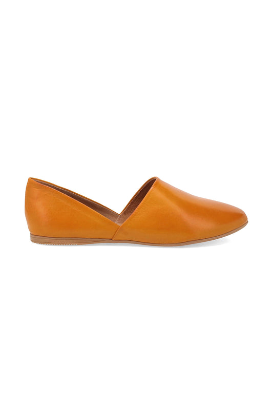 Kimmy Flat Ochre