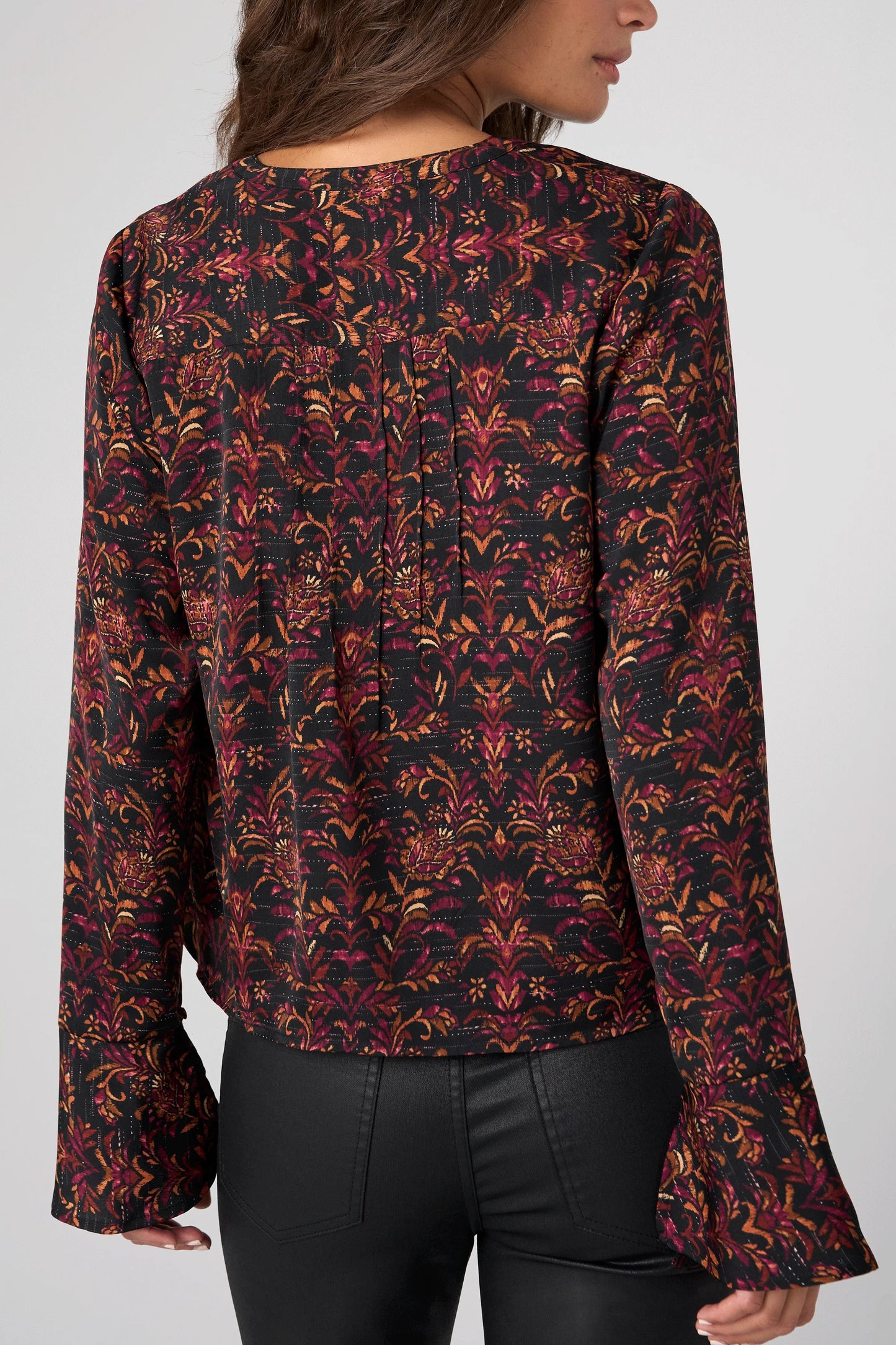 Band Collar Woven Top with Pintuck
