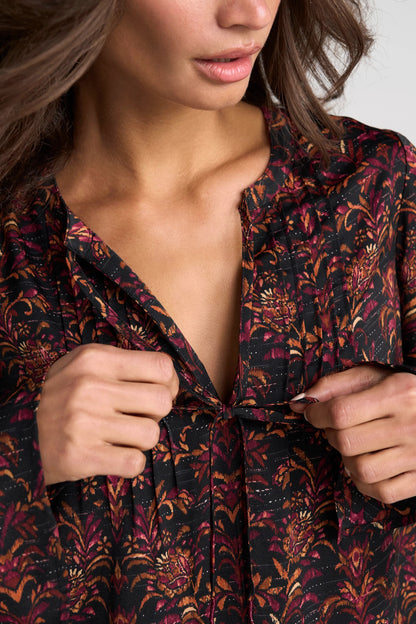 Band Collar Woven Top with Pintuck