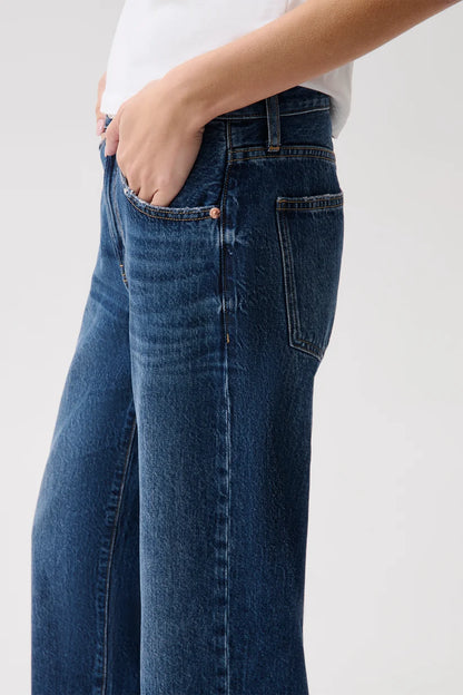 Lexi Mid Rise Bowed Straight Jean Moonwave