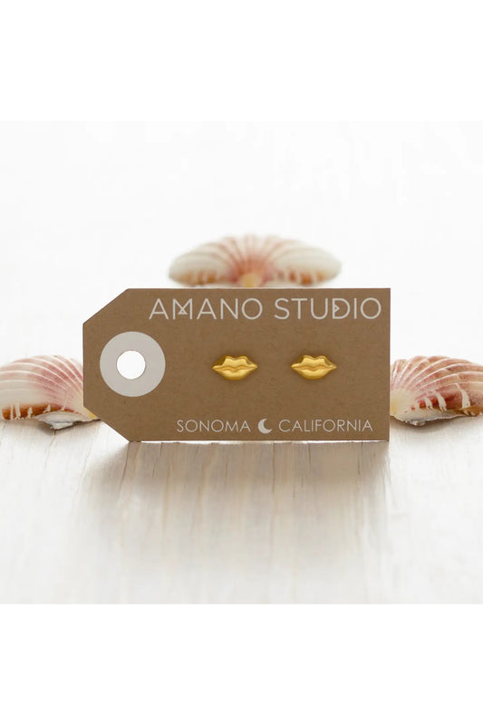 Luscious Lips Studs