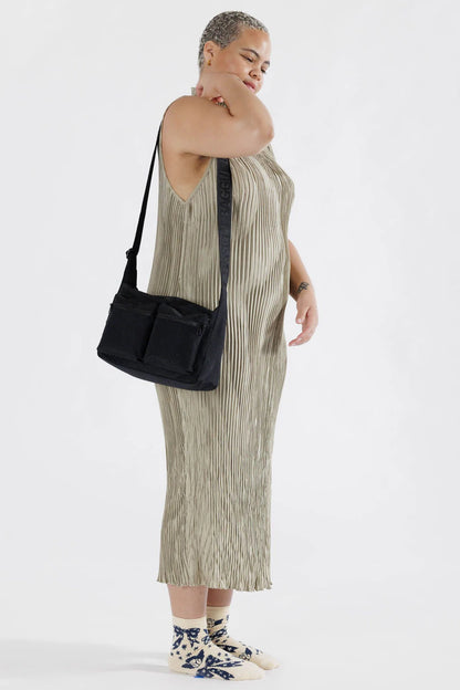 Medium Cargo Crossbody Black