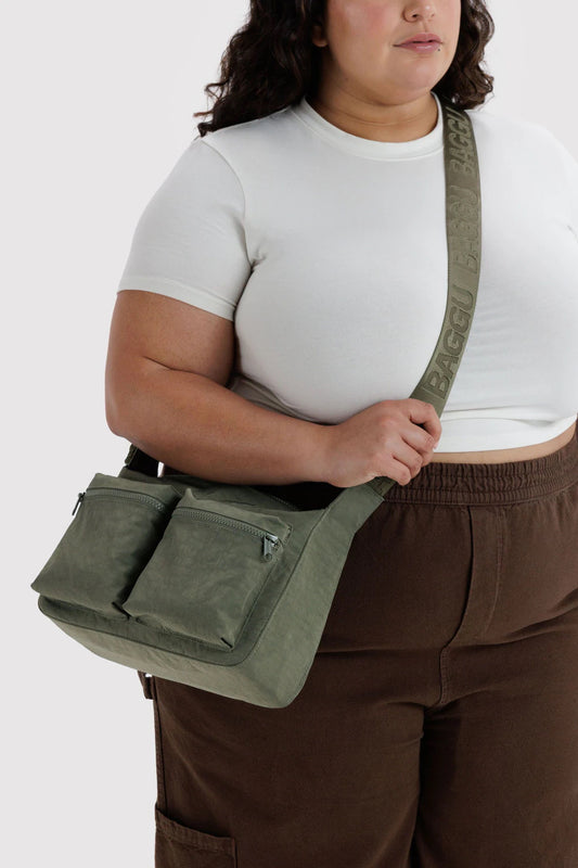 Medium Cargo Crossbody Caper