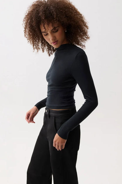 Dara Funnel Neck Top