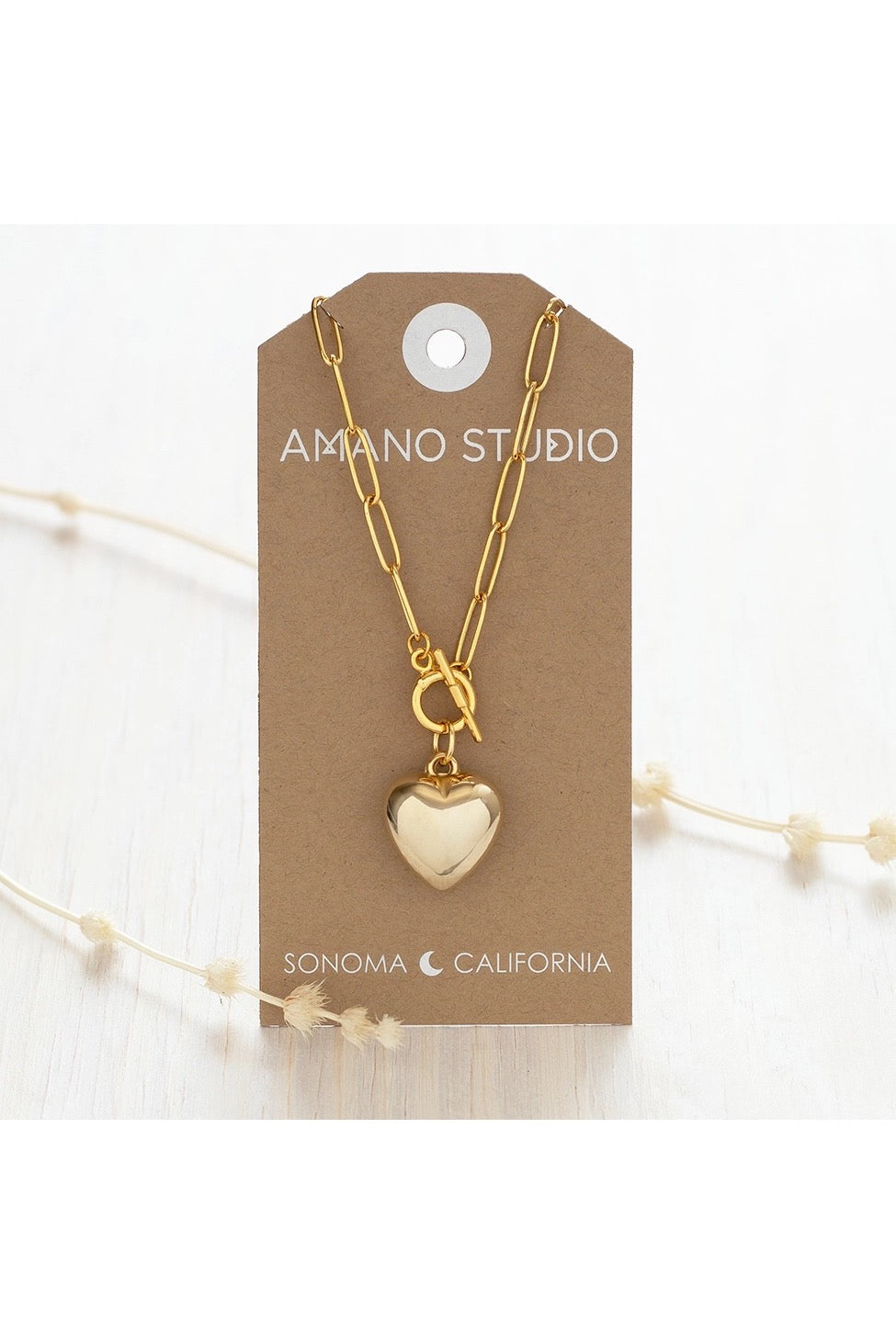 Puffed Heart On Toggle Chain Necklace