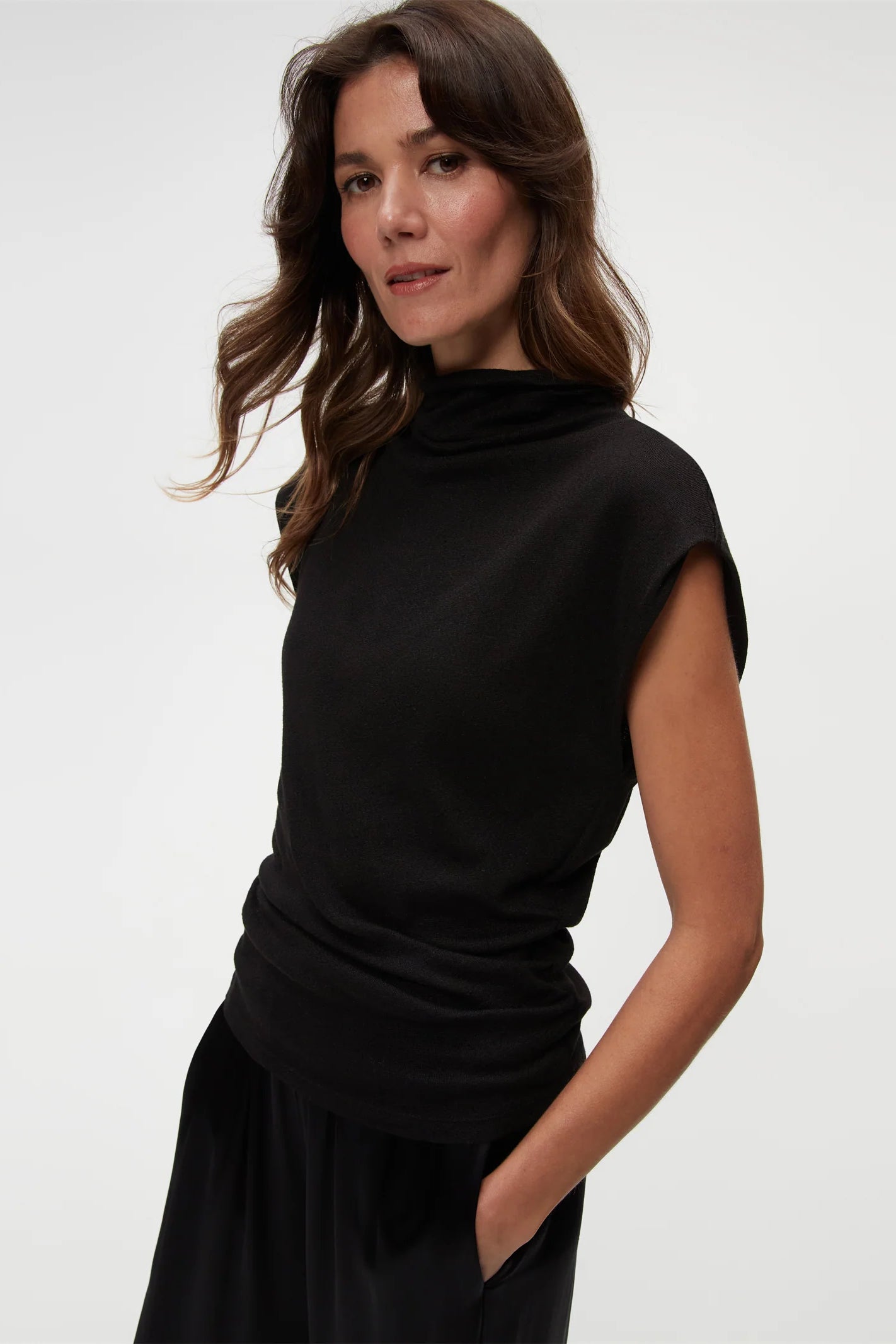 Reese Shine Power Shoulder Top Black