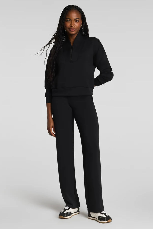 AirEssentials® Straight Leg Pant Petite