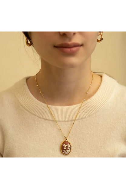 Vintage Cameo Necklace Hummingbird