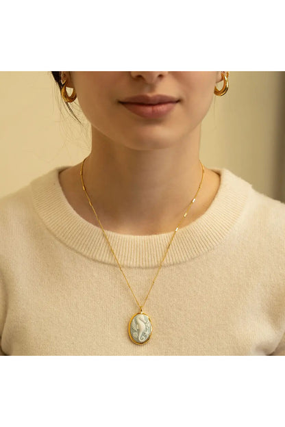Vintage Cameo Necklace Seahorse