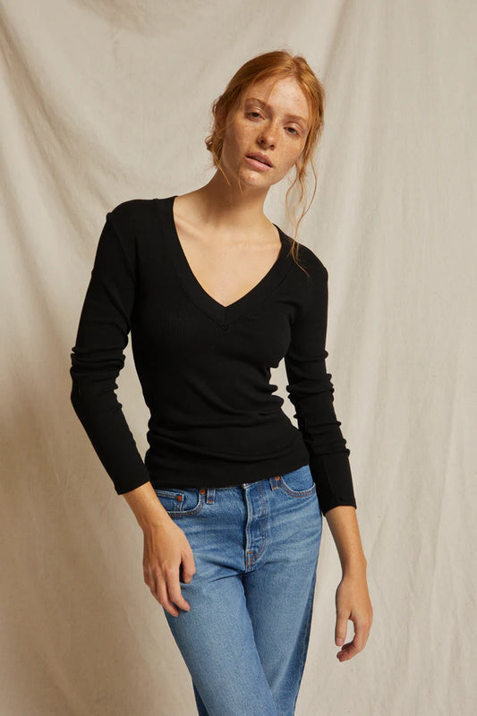 Viola V-Neck Long Sleeve True Black