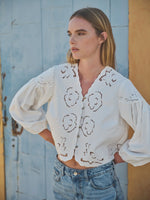 Embroidery Volume Sleeve Top