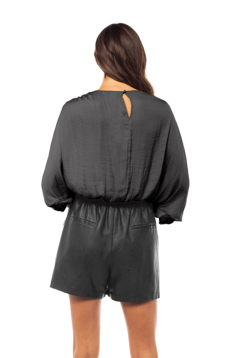 Shirred Bat Sleeve Blouse Black