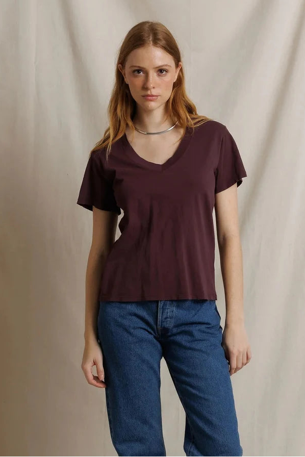 Hendrix Boxy V-Neck Tee Cherry Lacquer