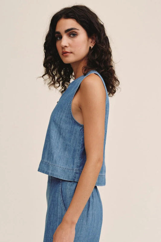 Sleeveless Half Placket Top