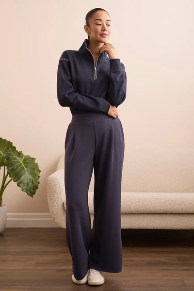 Wide Leg Pull On Pant