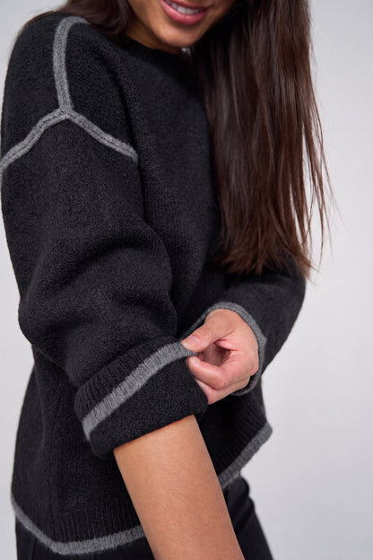 Sweater with Tulip Hem Black Heather Grey