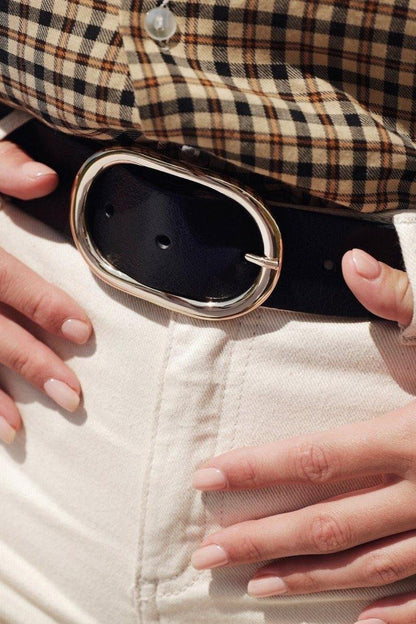 Black Daphne Oval Buckle Belt Black